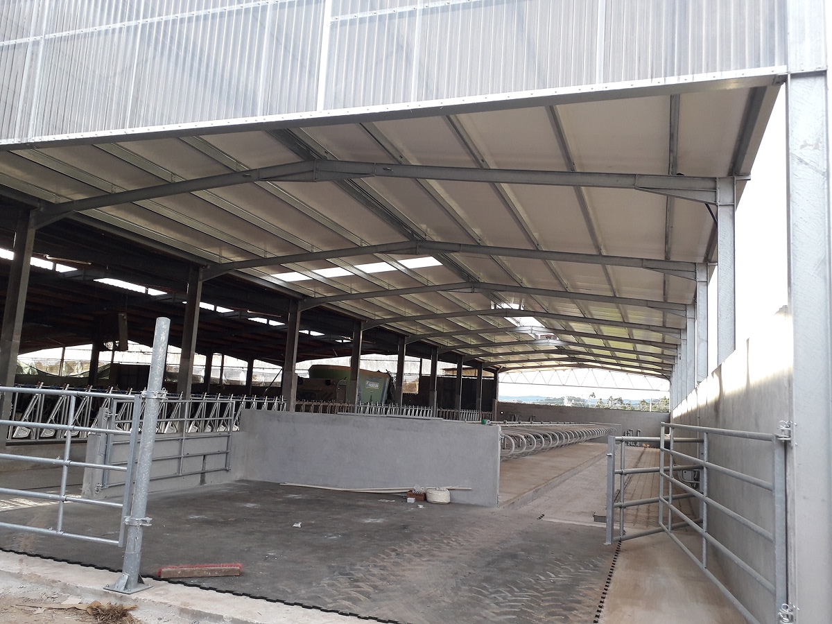 Cobertura metalica grande