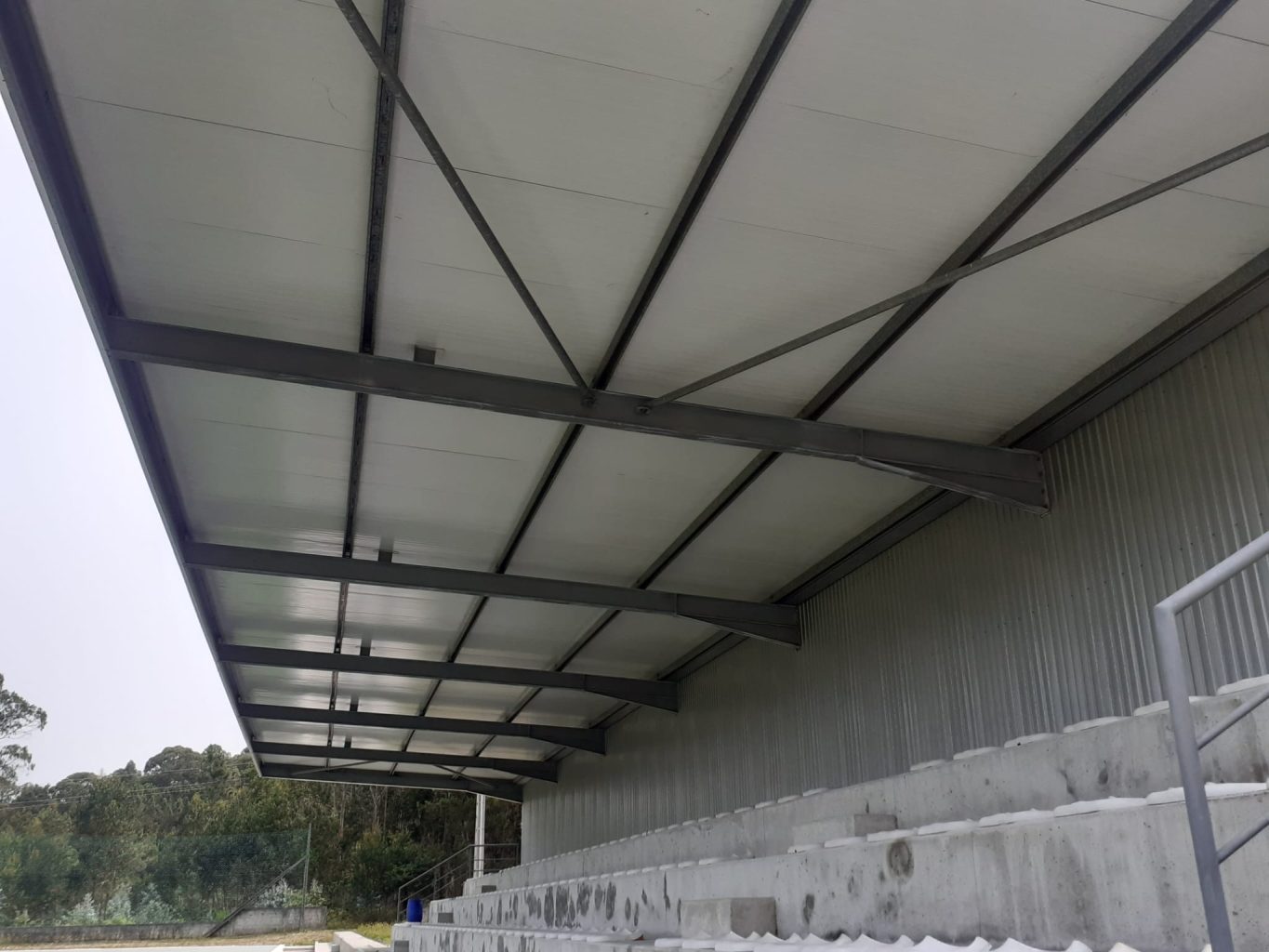 cobertura metalica de plateia